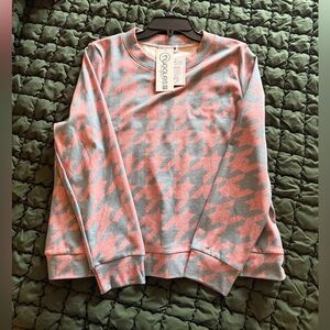 Nuggles Women's Houndstooth Sweater - Pink and Gray